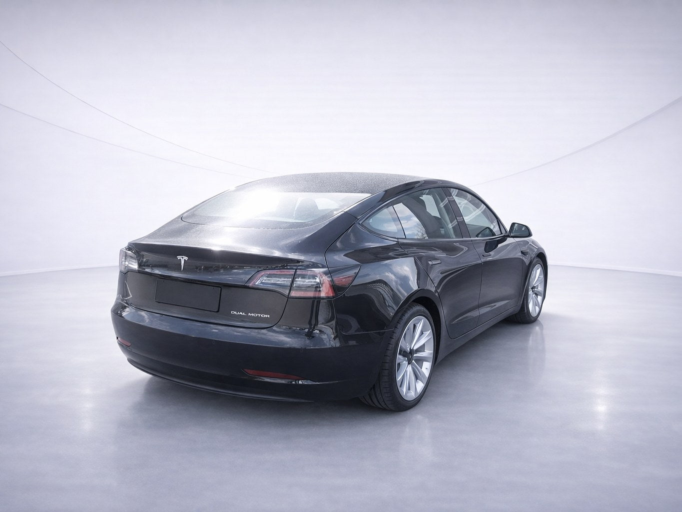 Tesla Model 3 Long Range AWD (Dual Motor) – 2022 498 HP (366 kW)